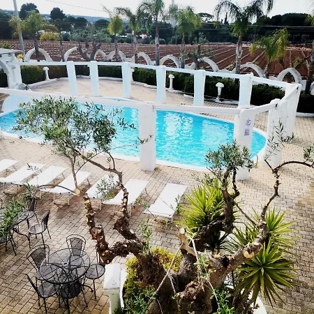 尼古拉酒店 酒店