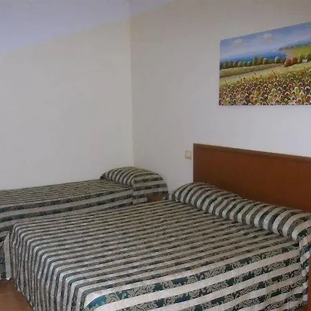 尼古拉酒店 滨海波利尼亚诺