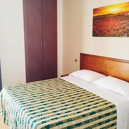 尼古拉酒店 滨海波利尼亚诺