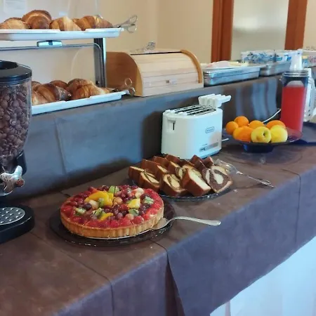 Nicolaj 폴리나노 아마레