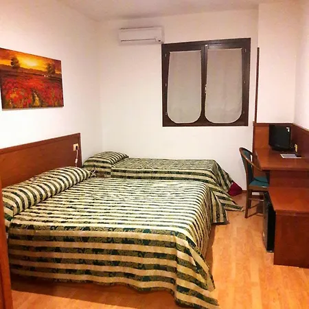 Nicolaj Hotel 3*